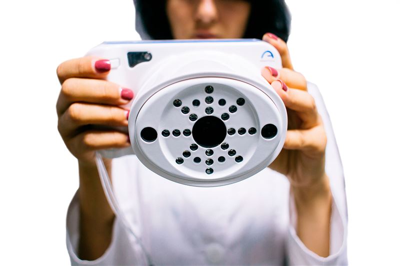 Adaptica 2WIN